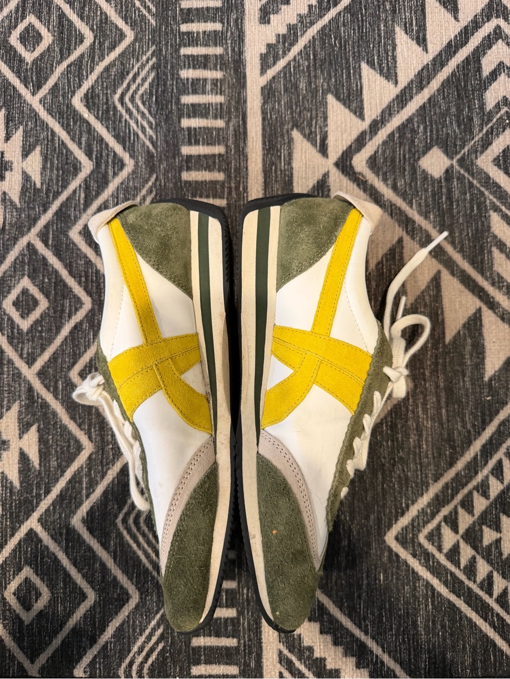 Tory Burch Hank Colorblock Suede Leather Sneakers Olive Green Yellow Size 7M - Picture 3 of 8